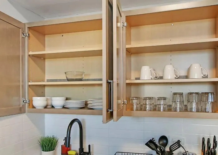 Comfortable 2br - Sunnyside 2f Apartment *