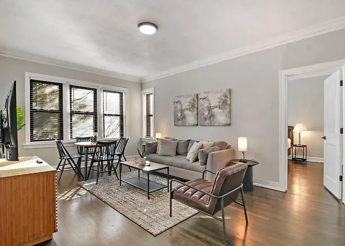 Comfortable 2br - Sunnyside 2f *