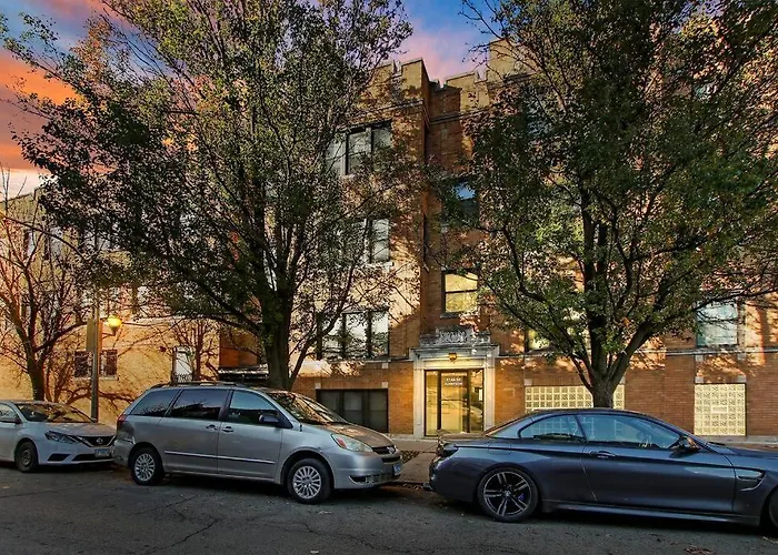 Comfortable 2br - Sunnyside 2f Apartment Chicago